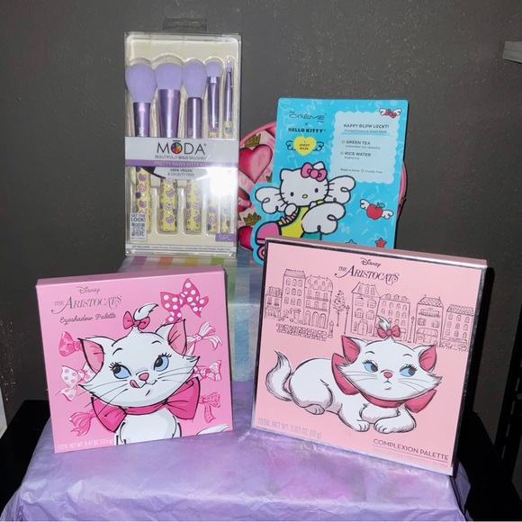 Disney Aristocats Makeup Bundle